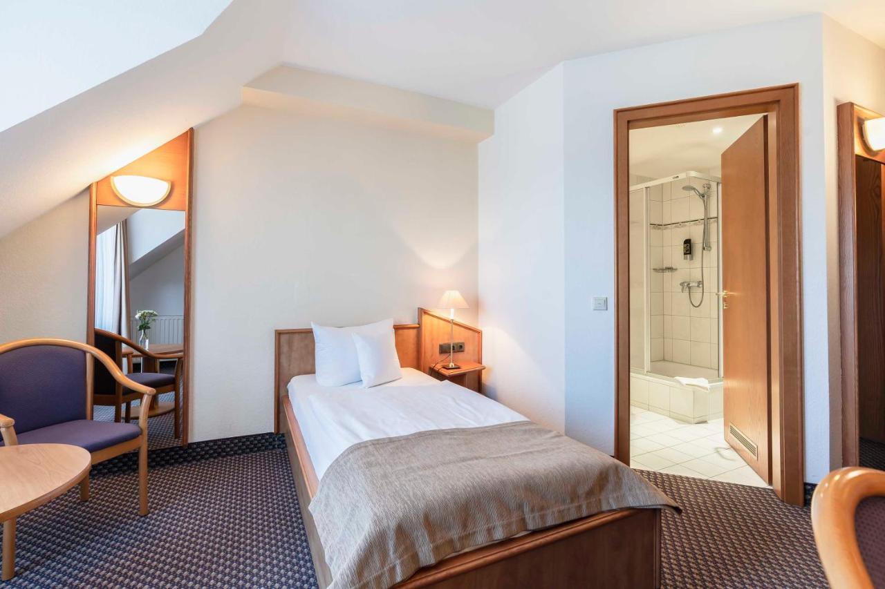 Hotel Markgraf Lehnin Esterno foto