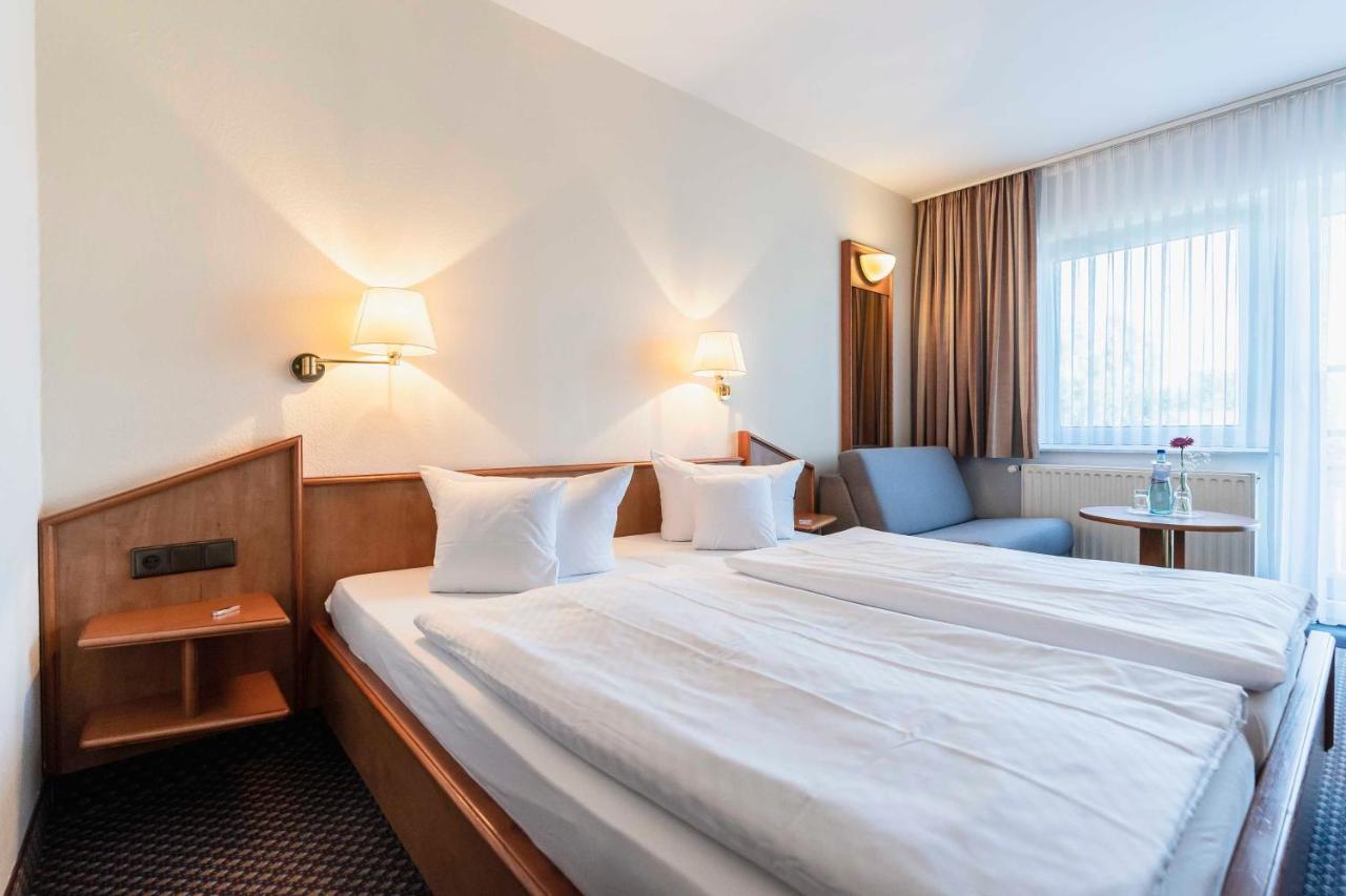 Hotel Markgraf Lehnin Esterno foto